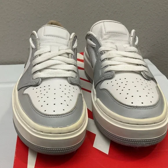 Size US 6.5 / EUR 37.5 NIKE AIR JORDAN 1 ELEVATE LOW DH7004-100 - Picture 2 of 9